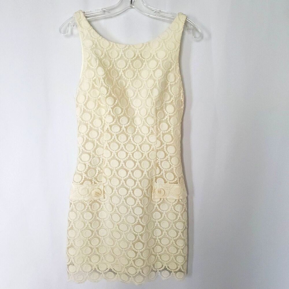 bebe Women's Mini Dress Small Off-White Lace Fully Lined Shift Dress 60's Vibe
